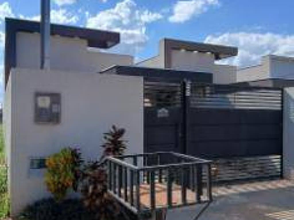 Foto 2 de 3: Casa em leilão em Chapadão Do Sul - MS, bairro Loteamento Residencial Esplanada Iii — Casa, em Condomínio, 0 Vaga(S) de Garagem
