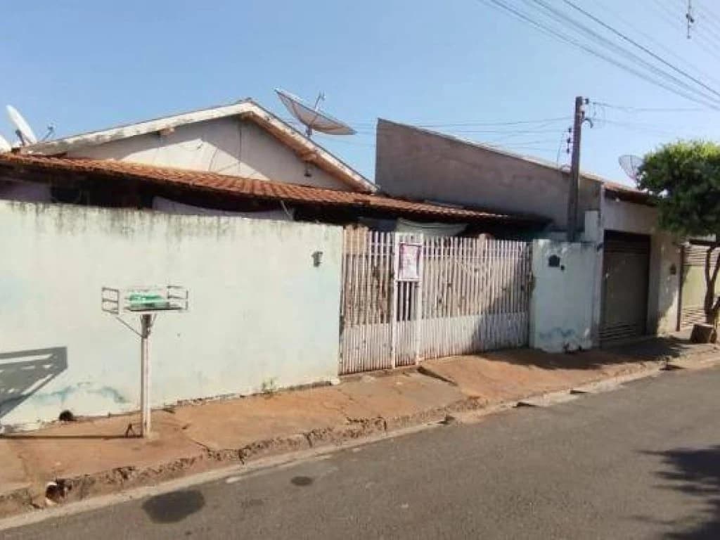 Foto 4 de 7: Casa em leilão em Castilho - SP, bairro Centro — Casa, Padrão, 1 Vaga(S) de Garagem