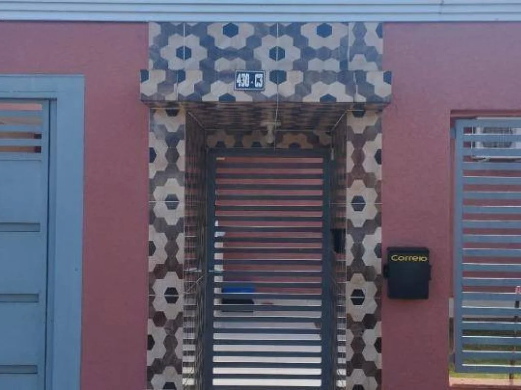 Foto 3 de 27: Casa em leilão em Ivaiporã - PR, bairro Vila Nova Pora — Casa, Padrão, 1 Vaga(S) de Garagem