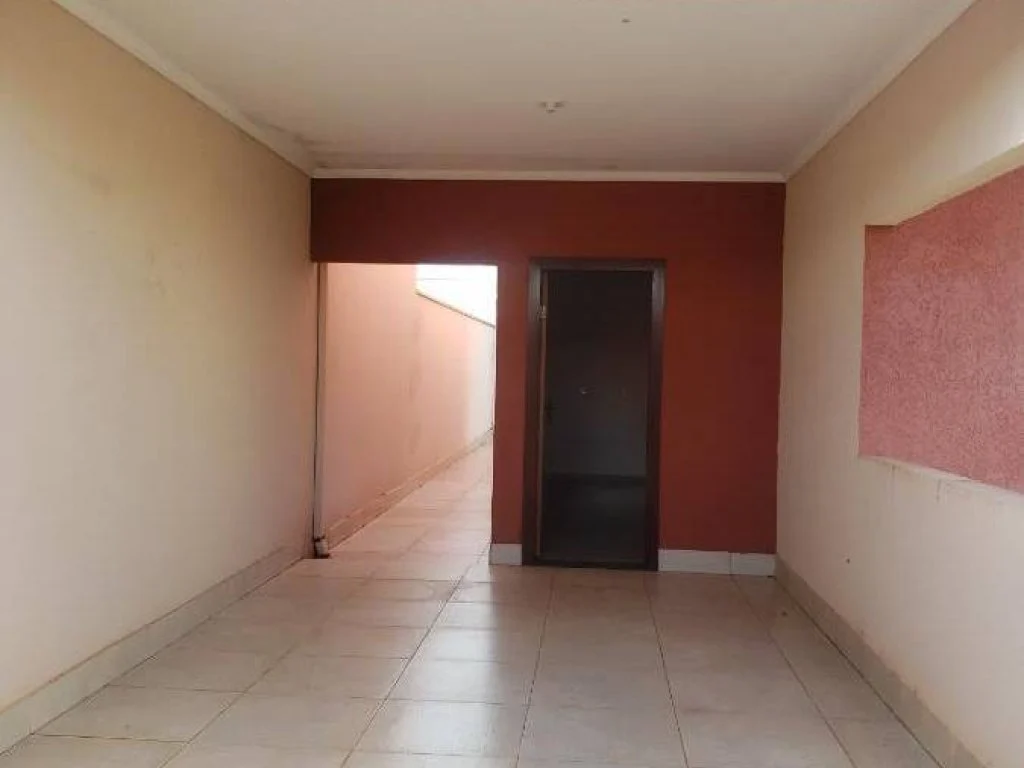 Foto 9 de 27: Casa em leilão em Ivaiporã - PR, bairro Vila Nova Pora — Casa, Padrão, 1 Vaga(S) de Garagem