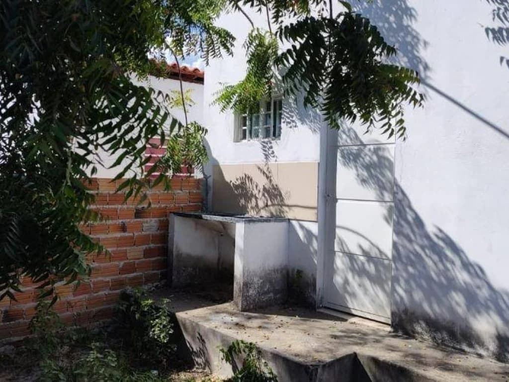 Foto 9 de 17: Casa em leilão em Cabeceiras Do Piauí - PI, bairro Centro — Casa, Padrão, 0 Vaga(S) de Garagem