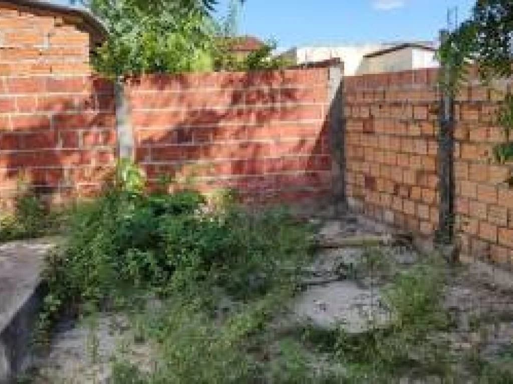 Foto 13 de 17: Casa em leilão em Cabeceiras Do Piauí - PI, bairro Centro — Casa, Padrão, 0 Vaga(S) de Garagem