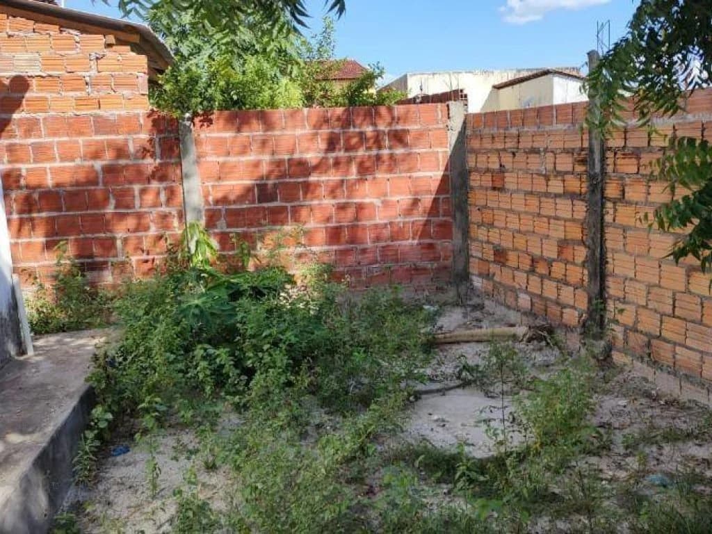 Foto 10 de 17: Casa em leilão em Cabeceiras Do Piauí - PI, bairro Centro — Casa, Padrão, 0 Vaga(S) de Garagem
