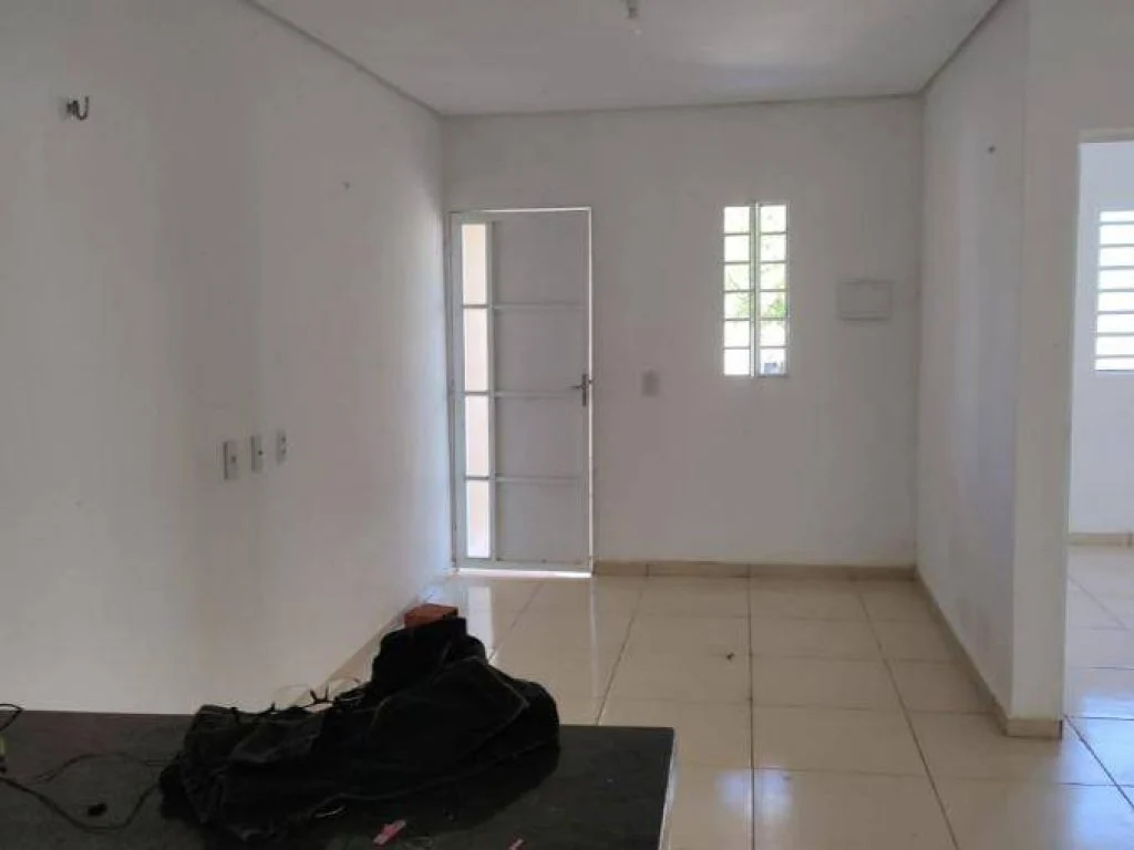 Foto 4 de 17: Casa em leilão em Cabeceiras Do Piauí - PI, bairro Centro — Casa, Padrão, 0 Vaga(S) de Garagem