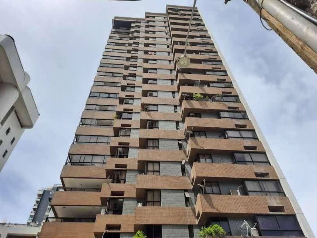 Foto 1 de 37: Apartamento em leilão em Jaboatão Dos Guararapes - PE, bairro Candeias — Apartamento, Padrão, 1 Vaga(S) de Garagem