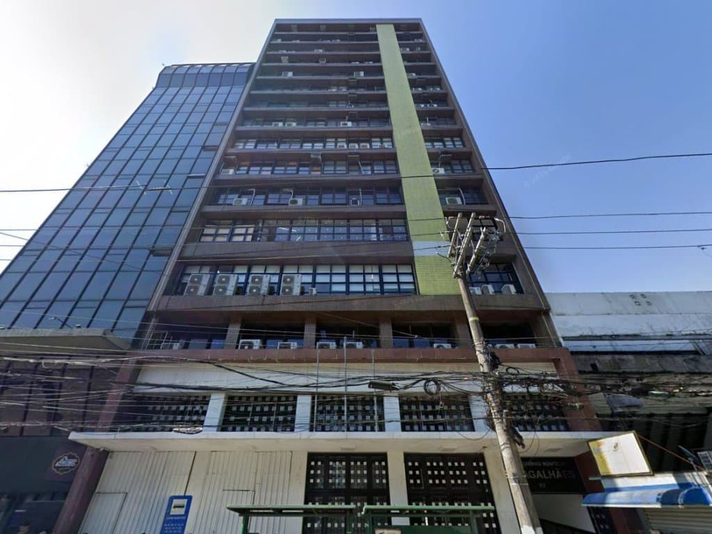 Foto 1 de 20: Comercial em leilão em Santos - SP, bairro Centro — Loja 977 m² (Loja, Mezanino e Subsolo) - Santos-SP - Praça da República, 62/63 - Centro