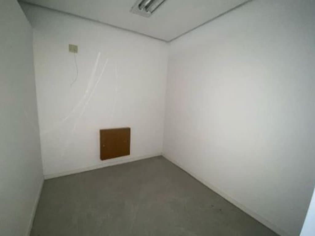 Foto 17 de 20: Comercial em leilão em Santos - SP, bairro Centro — Loja 977 m² (Loja, Mezanino e Subsolo) - Santos-SP - Praça da República, 62/63 - Centro