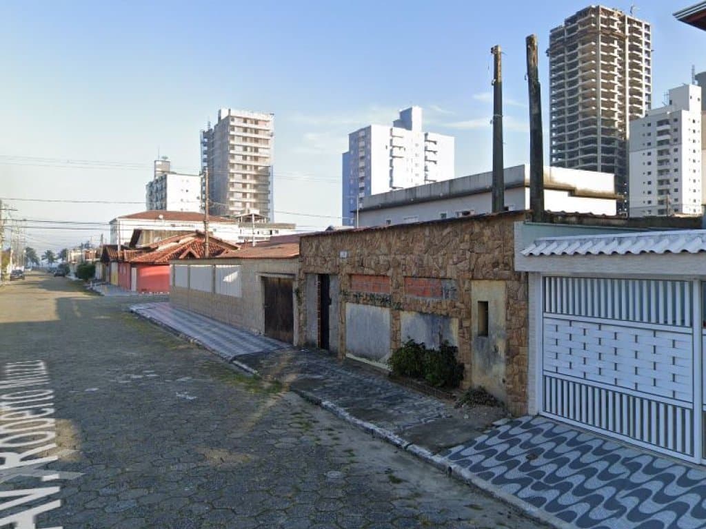 Foto 2 de 4: Casa em leilão em Praia Grande - SP, bairro Maracanã — Casa no Litoral 149 m² - Maracanã - Praia Grande - SP