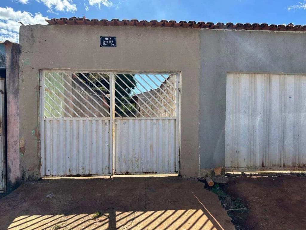 Foto 1 de 7: Terreno em leilão em Planaltina - GO, bairro Setor Aeroporto — Casas em Terreno de 378 m² - Setor Aeroporto - Planaltina - GO