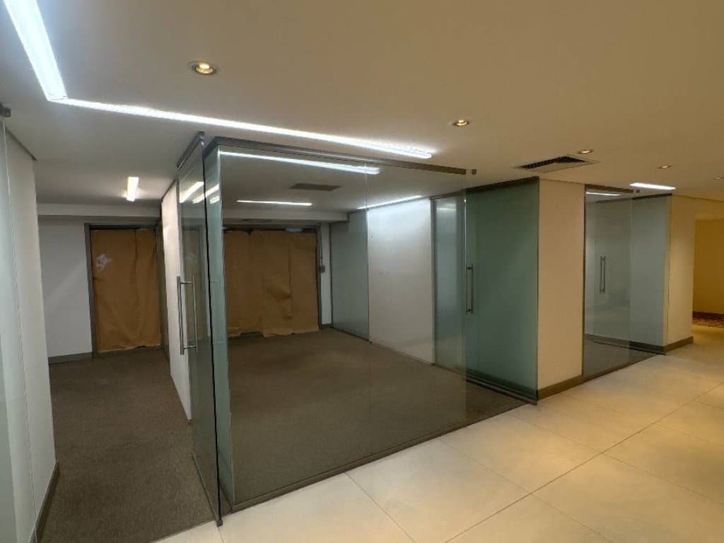 Foto 14 de 23: Comercial em leilão em Rio De Janeiro - RJ, bairro Centro — Ex-Agência 1.155 m² - Centro - Rio de Janeiro - RJ