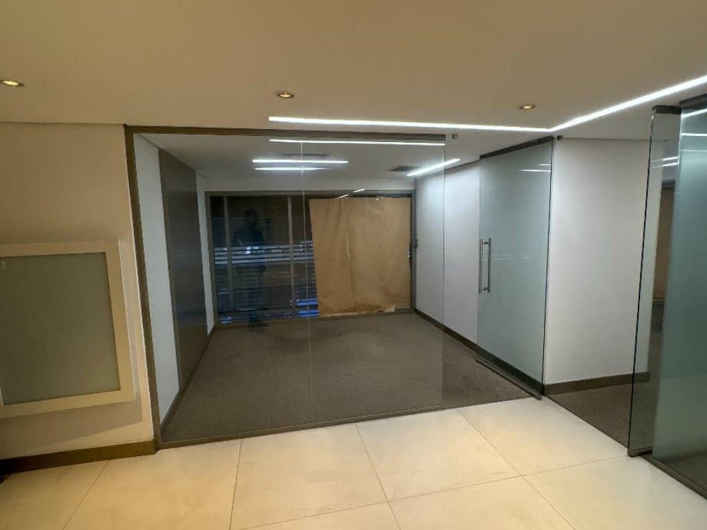 Foto 15 de 23: Comercial em leilão em Rio De Janeiro - RJ, bairro Centro — Ex-Agência 1.155 m² - Centro - Rio de Janeiro - RJ