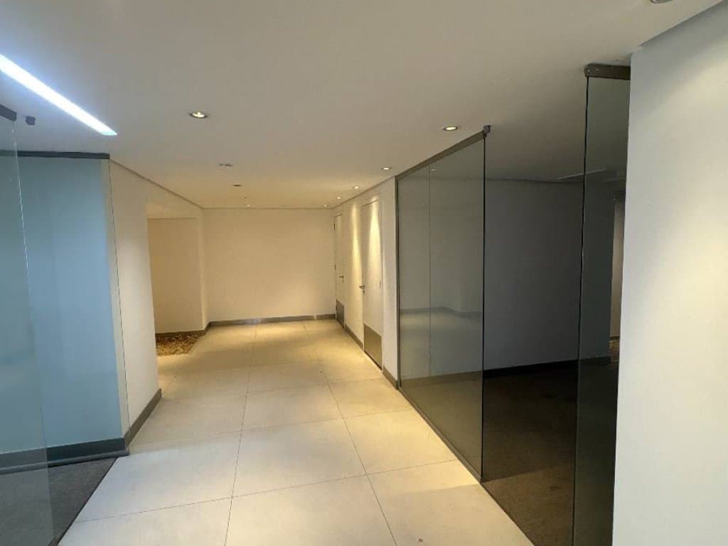 Foto 12 de 23: Comercial em leilão em Rio De Janeiro - RJ, bairro Centro — Ex-Agência 1.155 m² - Centro - Rio de Janeiro - RJ