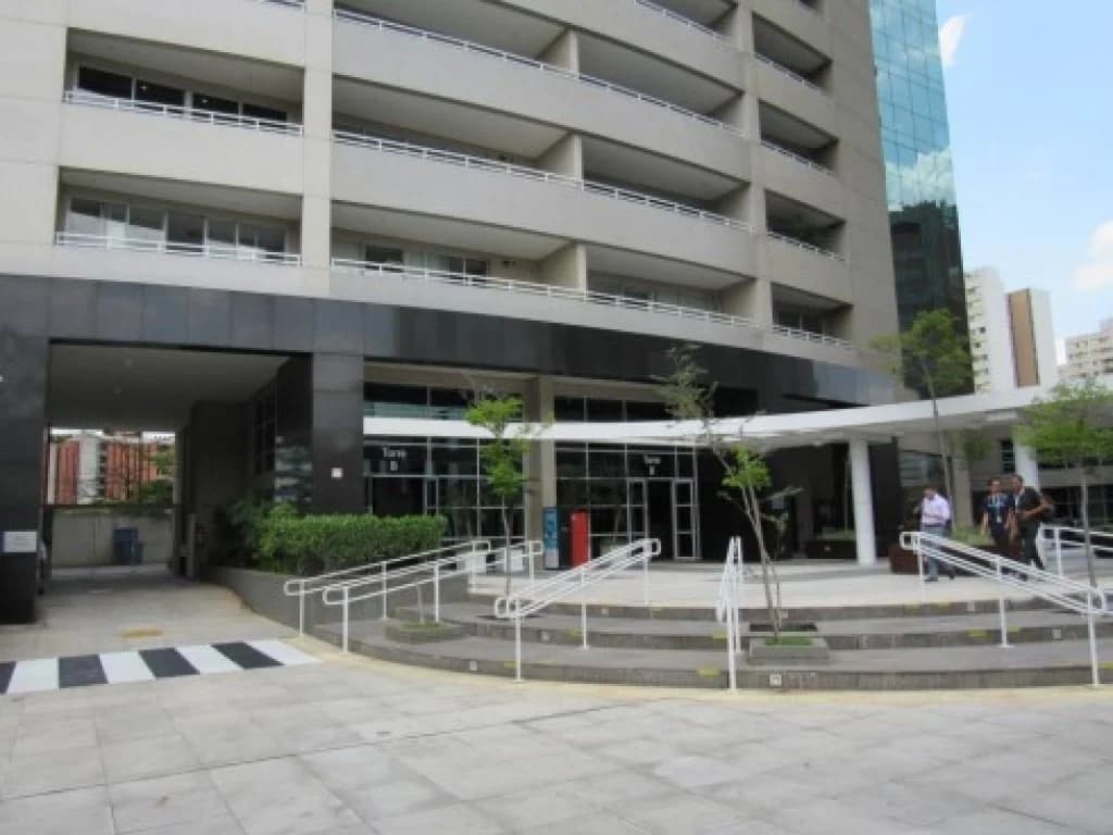 Foto 7 de 14: Comercial em leilão em São Paulo - SP, bairro Morumbi — Sala Comercial 160 m² (Estação de Trem Granja Julieta) - Chácara Santo Antônio  - São Paulo - SP