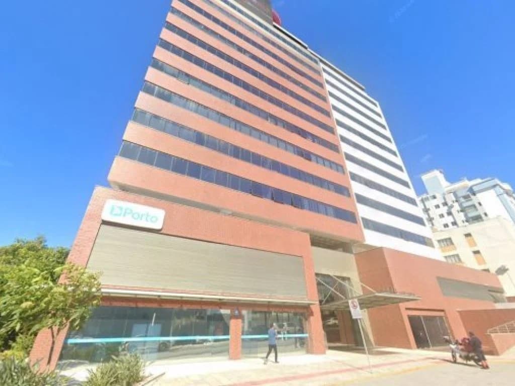 Foto 3 de 3: Comercial em leilão em Florianópolis - SC, bairro Estreito — Loja 209 m² (no Edifício Céu Empresarial) - Estreito - Florianópolis - SC