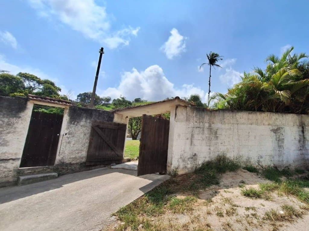 Foto 15 de 33: Casa em leilão em São Gonçalo - RJ, bairro Rio do Ouro — Casa 171 m² - Rio do Ouro - São Gonçalo - RJ