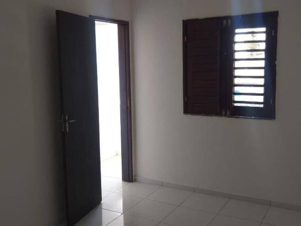 Foto 6 de 15: Apartamento em leilão em Horizonte - CE, bairro Mal Cozinhado — Casa em Condomínio 78 m² (01 vaga) - Mal Cozinhado - Horizonte - CE