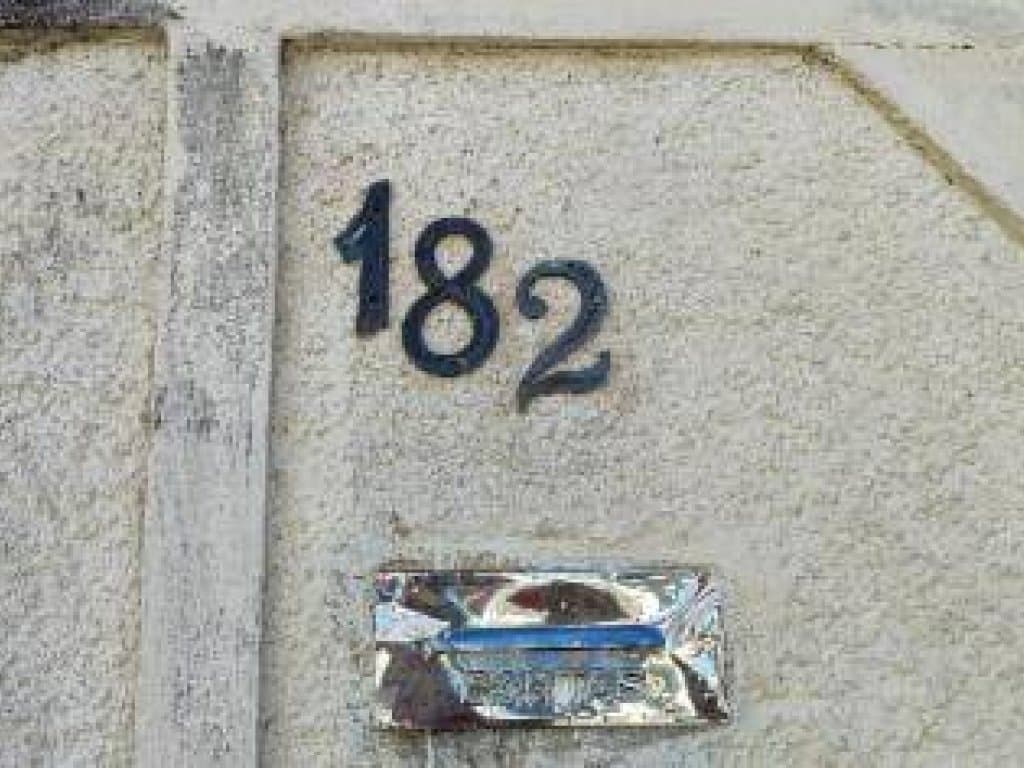 Foto 4 de 17: Casa em leilão em Magé - RJ, bairro Praia do Imperador — Casa 99 m² - Praia do Imperador - Magé - RJ