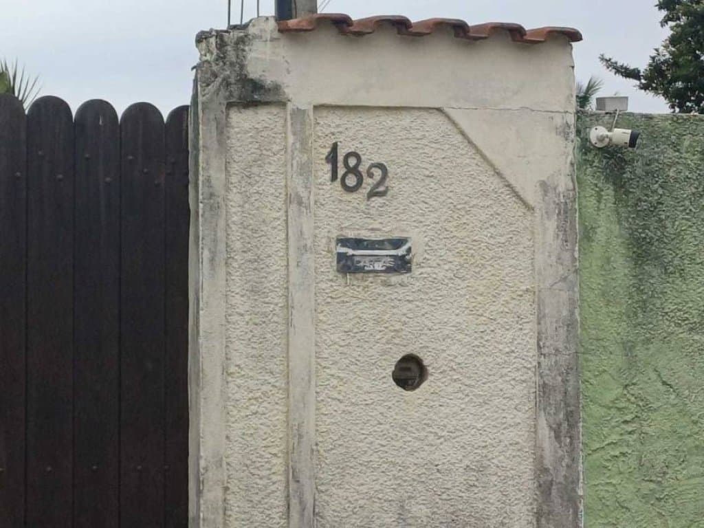 Foto 8 de 17: Casa em leilão em Magé - RJ, bairro Praia do Imperador — Casa 99 m² - Praia do Imperador - Magé - RJ