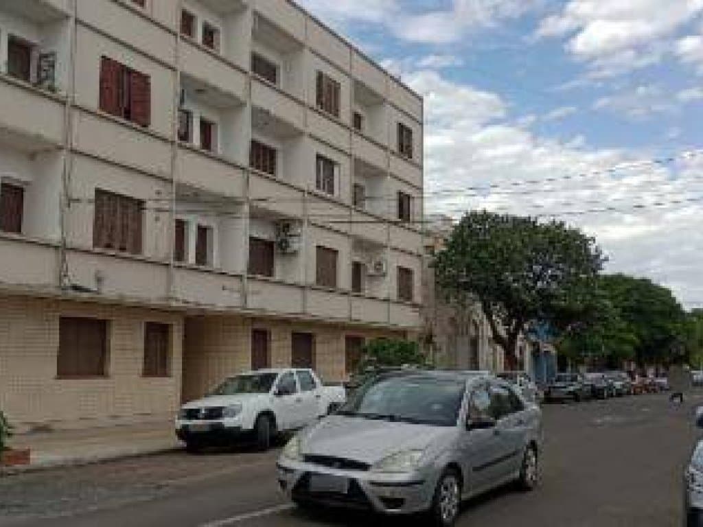 Foto 3 de 37: Apartamento em leilão em Uruguaiana - RS, bairro Centro — Apartamento 84 m² - Centro - Uruguaiana - RS