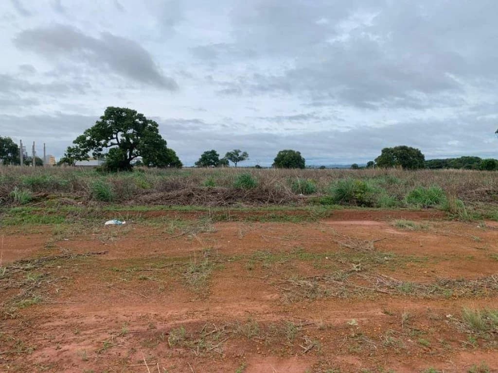 Foto 19 de 22: Terreno em leilão em Porto Nacional - TO, bairro Jardim América — Área com 3.040 m² - Jardim América - Porto Nacional - TO