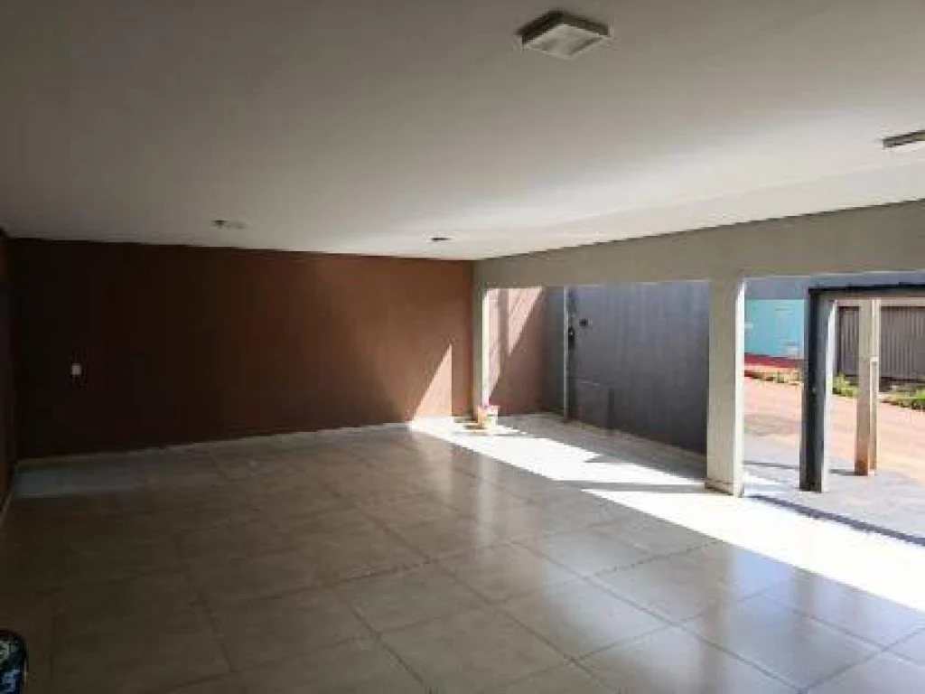 Foto 8 de 10: Casa em leilão em Quirinópolis - GO, bairro Talismã — Casa 177 m² - Talismã - Quirinópolis - GO