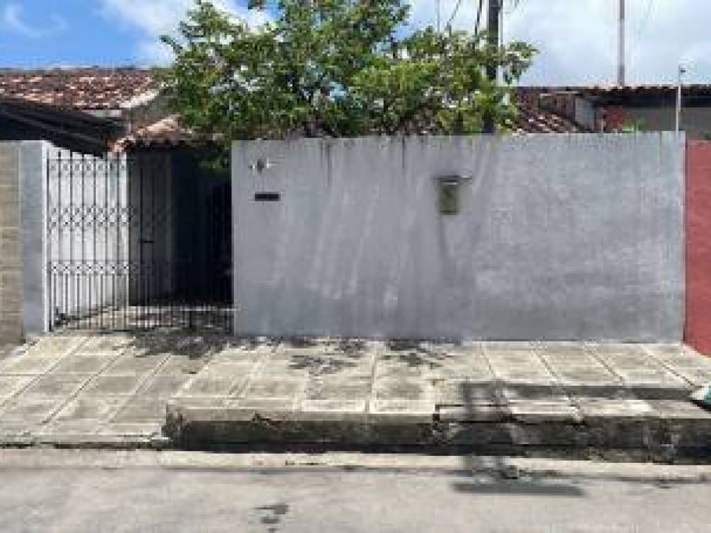 Casa em leilão em Maceió - AL, bairro Prado — Casa 129 m² - Prado - Maceió - AL