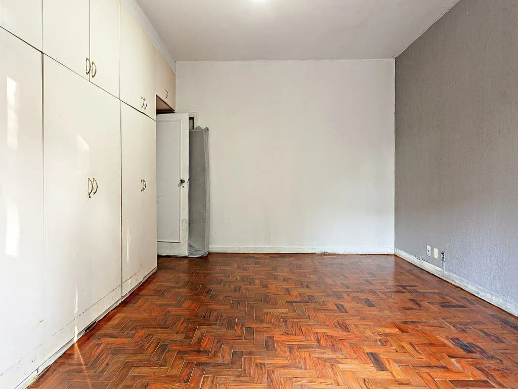 Foto 13 de 15: Casa em leilão em São Paulo - SP, bairro Jardim Luzitânia — Casa de Alto Padrão 200 m² em Frente ao Parque Ibirapuera - São Paulo - SP