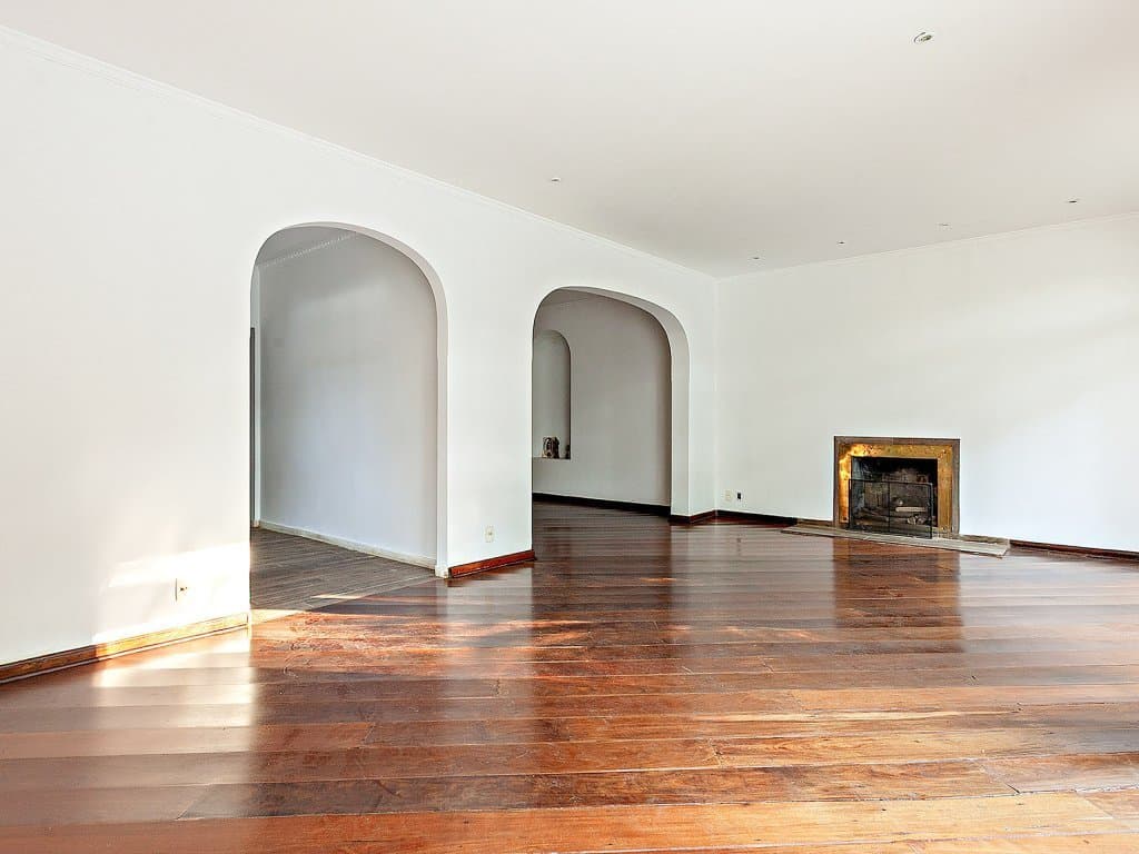 Foto 4 de 15: Casa em leilão em São Paulo - SP, bairro Jardim Luzitânia — Casa de Alto Padrão 200 m² em Frente ao Parque Ibirapuera - São Paulo - SP