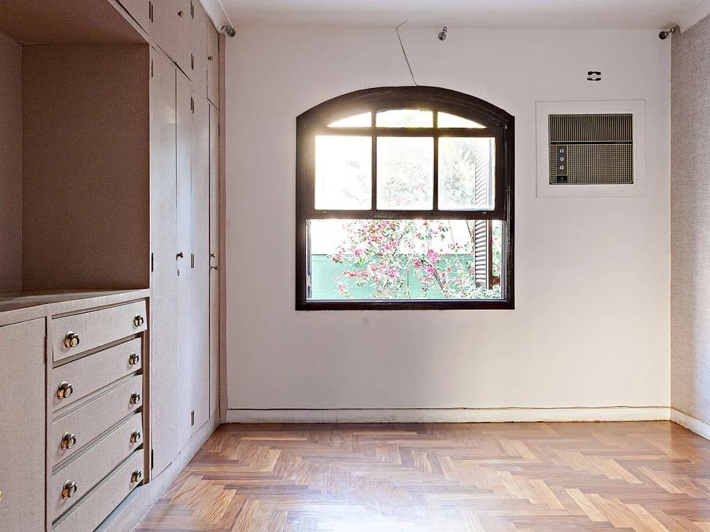 Foto 14 de 15: Casa em leilão em São Paulo - SP, bairro Jardim Luzitânia — Casa de Alto Padrão 200 m² em Frente ao Parque Ibirapuera - São Paulo - SP