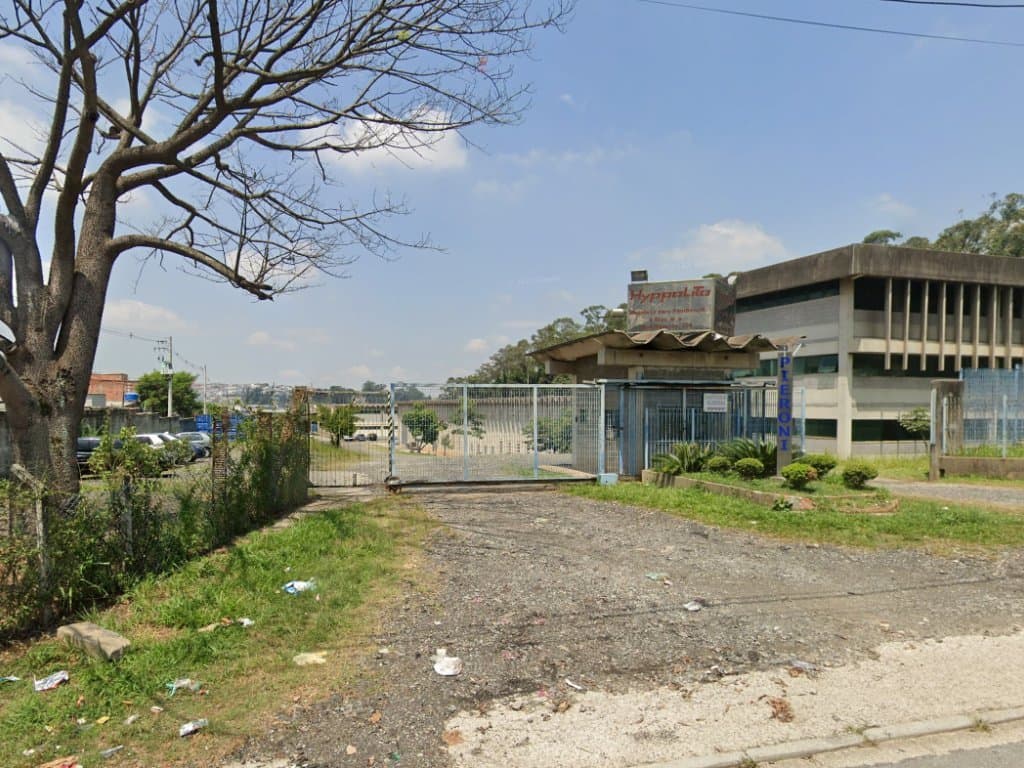 Foto 1 de 2: Comercial em leilão em Ferraz De Vasconcelos - SP, bairro Núcleo Itaim — Imóvel Industrial com Área 25.877 m² - Núcleo Itaim - Ferraz de Vasconcelos - SP