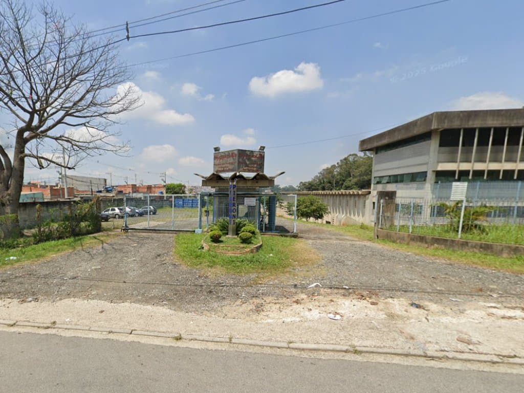 Foto 2 de 2: Comercial em leilão em Ferraz De Vasconcelos - SP, bairro Núcleo Itaim — Imóvel Industrial com Área 25.877 m² - Núcleo Itaim - Ferraz de Vasconcelos - SP