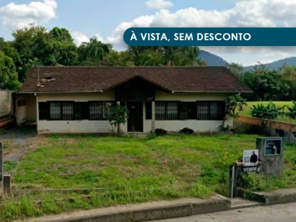 Foto 1 de 3: Casa em leilão em Blumenau - SC, bairro Itoupava Central — Casa em Terreno de 780 m² - Itoupava Central - Blumenau - SC