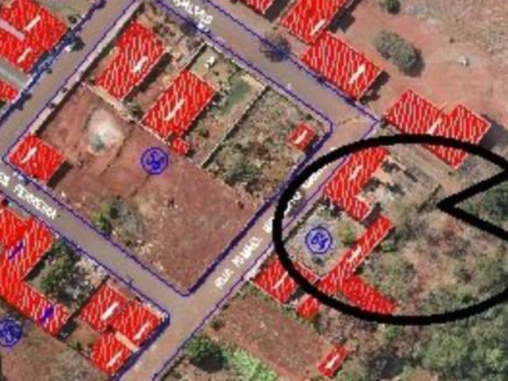Foto 3 de 3: Comercial em leilão em Platina - SP, bairro Centro — Imóvel Comercial em Terreno 4.180 m² - Platina - SP