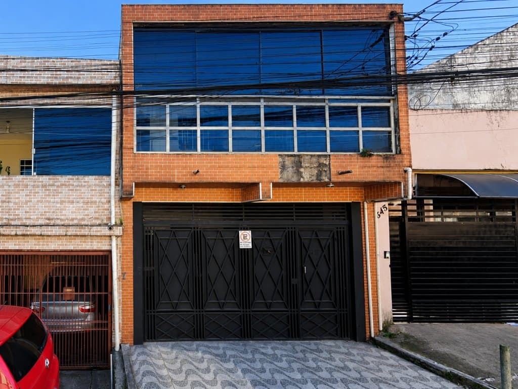 Foto 1 de 3: Casa em leilão em São Paulo - SP, bairro Vila Natal — Direitos sobre Casas 250 m² (área construída) - Vila Natal - São Paulo - SP