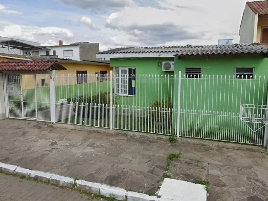 Foto 2 de 10: Casa em leilão em Canoas - RS, bairro Rio Branco — Casa 200 m² - Rio Branco - Canoas - RS