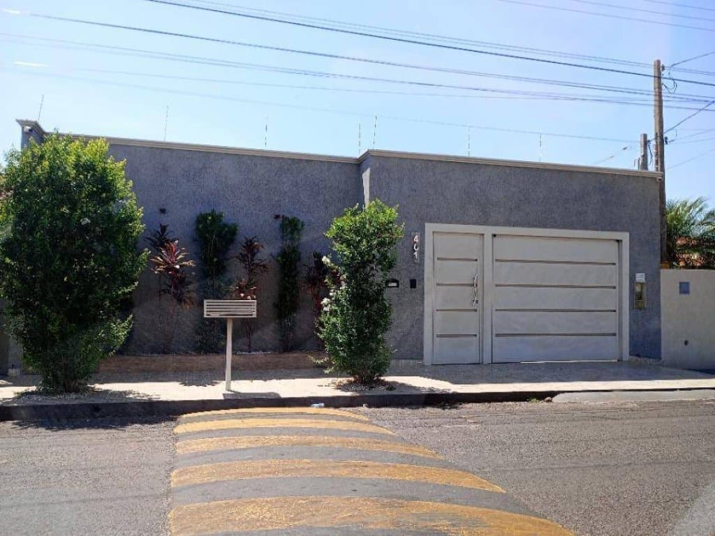 Foto 3 de 5: Casa em leilão em Macaubal - SP, bairro Centro — Casa 216 m² - Centro - Macaubal - SP