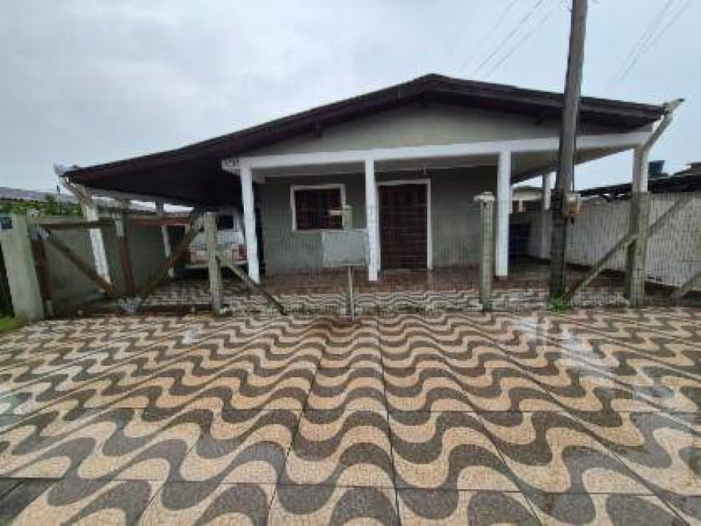 Foto 2 de 13: Casa em leilão em Mostardas - RS, bairro Centro — Casa 196 m² - Centro - Mostardas - RS
