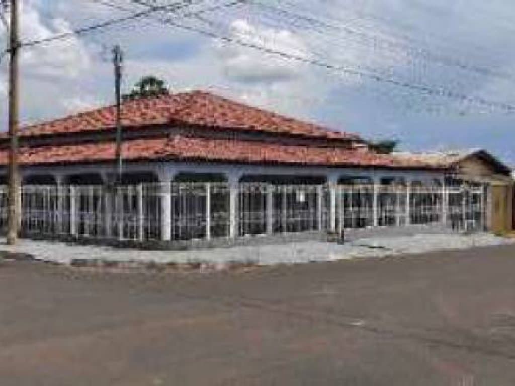 Foto 9 de 24: Casa em leilão em Nortelândia - MT, bairro Bairro da Ponte — Casa 304 m² - Da Ponte - Nortelândia - MT