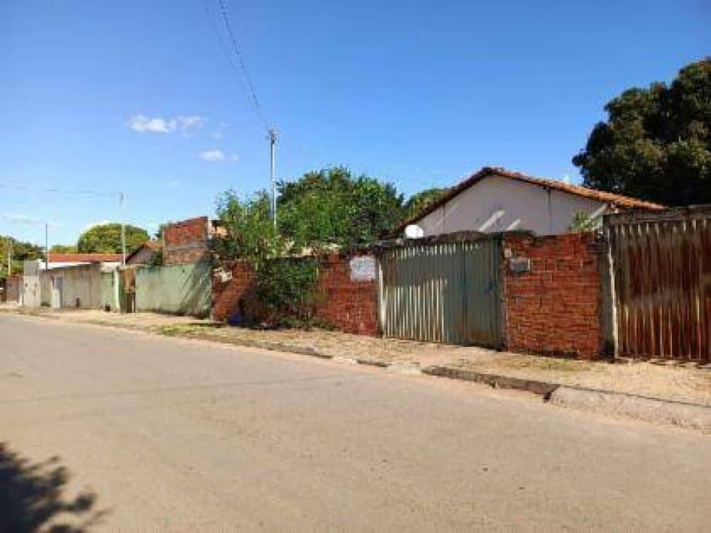 Foto 2 de 13: Casa em leilão em Urucuia - MG, bairro Rutilante — Casa 91 m² - Rutilante - Urucuia - MG