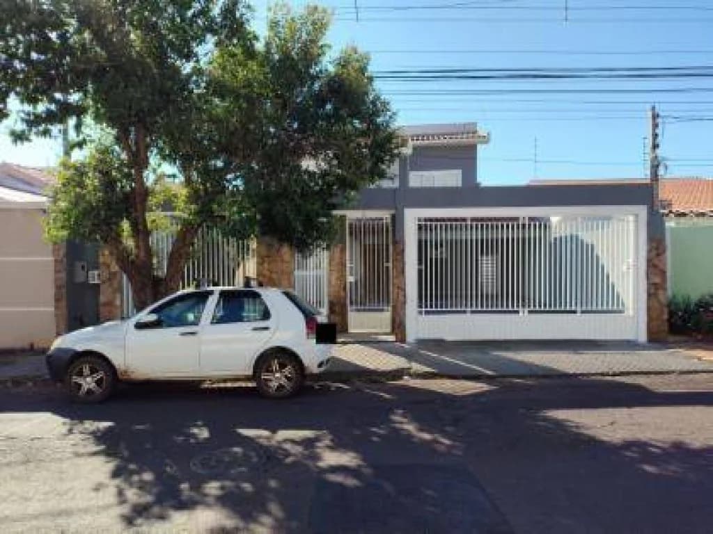 Foto 2 de 6: Casa em leilão em Campo Grande - MS, bairro Centro — Casa 282 m² - Centro - Campo Grande - MS