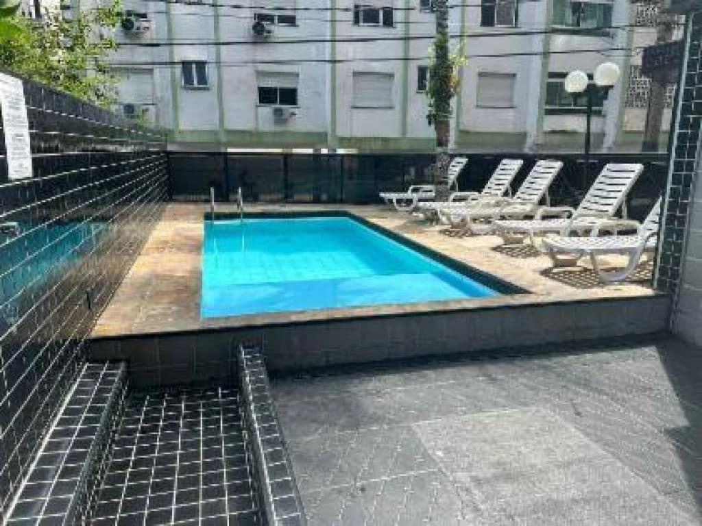 Foto 19 de 22: Apartamento em leilão em Guarujá - SP, bairro Pitangueiras — Apartamento 286 m² (02 vagas) - Pitangueiras - Guarujá - SP