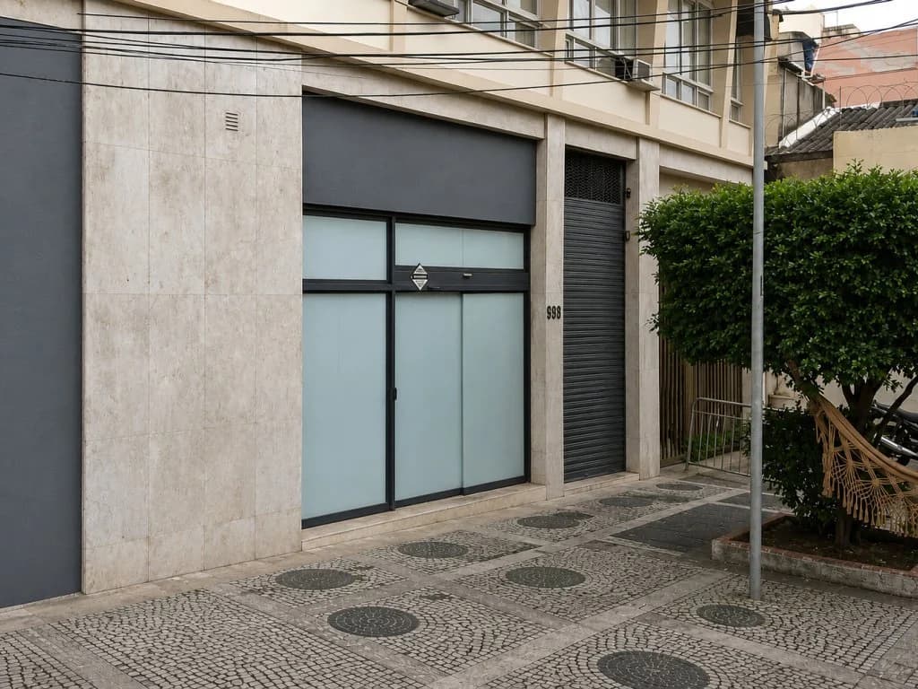 Foto 2 de 8: Comercial em leilão em Rio De Janeiro - RJ, bairro Grajaú — Imóvel Comercial 342 m² (Edifício Verdun) - Grajaú - Rio de Janeiro - RJ