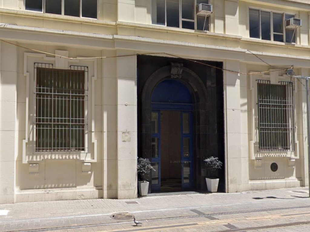 Foto 4 de 12: Comercial em leilão em Rio De Janeiro - RJ, bairro Centro — Prédio Comercial 1.297 m² (Loja, Sobreloja e Subsolo) - Centro - Rio de Janeiro - RJ