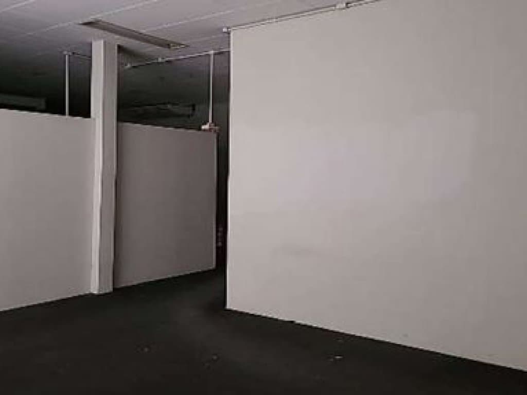 Foto 5 de 15: Comercial em leilão em Centenário Do Sul - PR, bairro Centro — Imóvel Comercial 830 m² (Subsolo, Térreo e pavimento Superior) - Centro - Centenário do Sul - PR