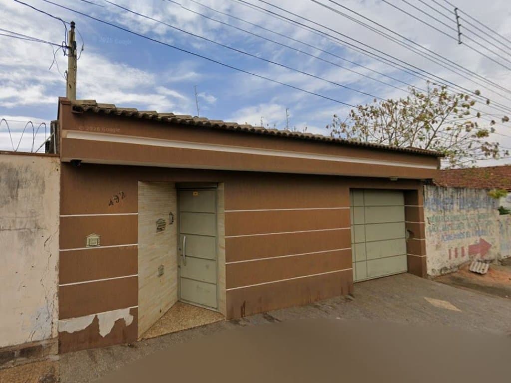Casa em leilão em Rio Claro - SP, bairro Florianópolis — Casa 220 m² - Rio Claro-SP - Rua M-3, 492 - Florianópolis