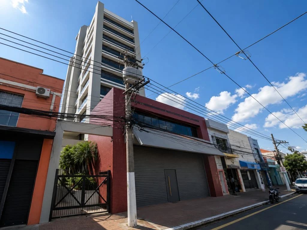Foto 1 de 2: Comercial em leilão em São Paulo - SP, bairro Tatuapé — Sala Comercial 45 m² - Tatuapé - São Paulo - SP