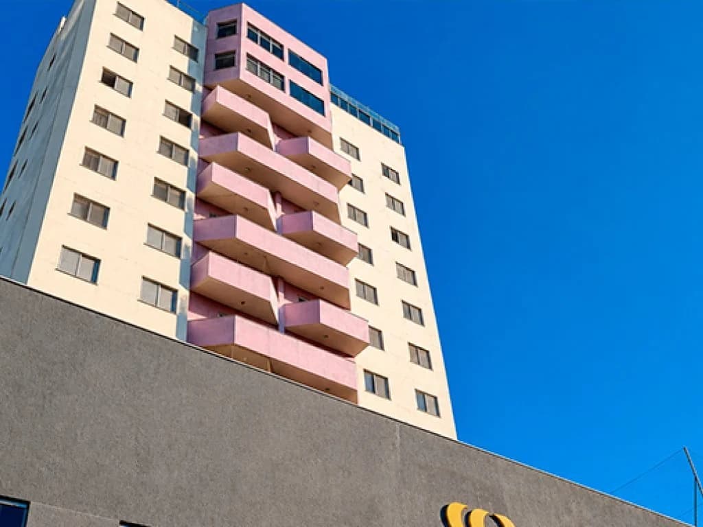 Foto 1 de 8: Apartamento em leilão em Avaré - SP, bairro Centro — Apartamento 96 m² e Vaga de Garagem 10 m² (Edifício Branca Filgueiras) - Centro - Avaré - SP