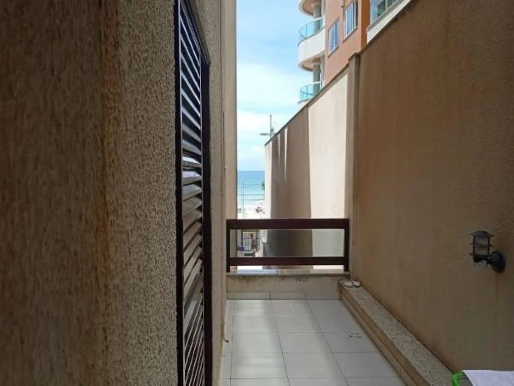 Foto 25 de 33: Apartamento em leilão em Itapema - SC, bairro Centro — Apartamento 106 m² de área total (Condomínio frente à praia) - Centro - Itapema - SC