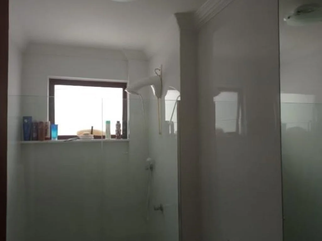 Foto 28 de 33: Apartamento em leilão em Itapema - SC, bairro Centro — Apartamento 106 m² de área total (Condomínio frente à praia) - Centro - Itapema - SC