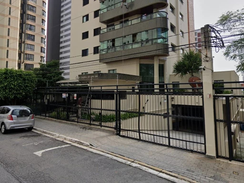 Foto 2 de 11: Apartamento em leilão em São Paulo - SP, bairro Vila Andrade — Apartamento 163 m² (03 Vagas) - próx. á Av. Giovanni Gronchi - Vila Andrade - São Paulo - SP